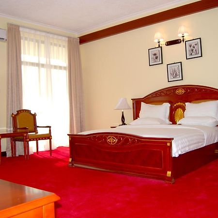 Morena Hotel Додома Екстер'єр фото